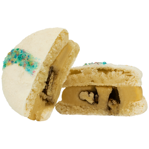 Jade Leche Pecan Macroron